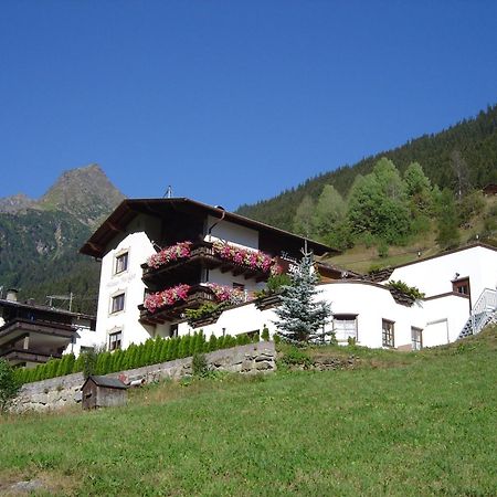 Haus Helga Hotell Kappl  Exteriör bild