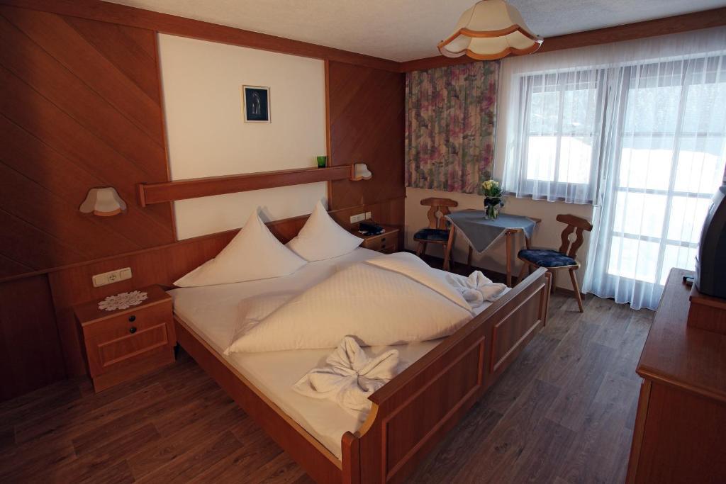 Haus Helga Hotell Kappl  Rum bild